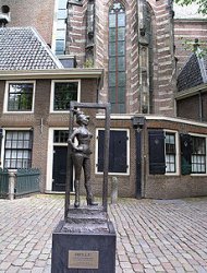 "Belle", statue honoring sex workers in Amsterdam